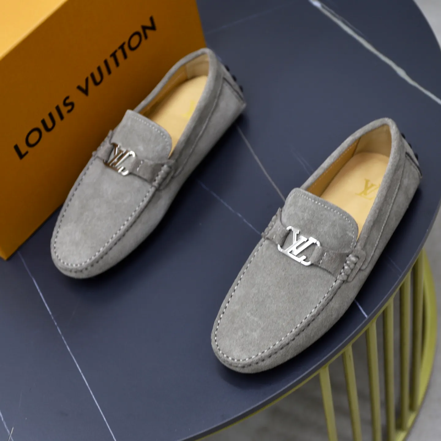 Ex-factory price: 480💰【LV】Louis Vuitton ⚠️High-end men’s driving and pedal series ⚠️38-44 (customized for 45) ⚠️All original cowhide leather! Thick and soft! Made entirely of calfskin lining! The latest non-slip beanie sole! Three-dimensional package technology! Fashionable and classic! Handicrafts! Original high quality! Feel free to compare!